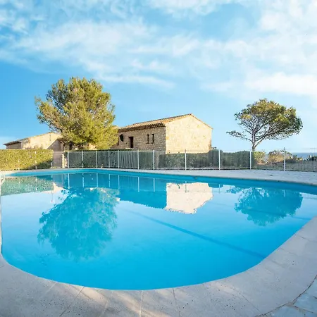 Les Maures De L'esterel-3 By Interhome